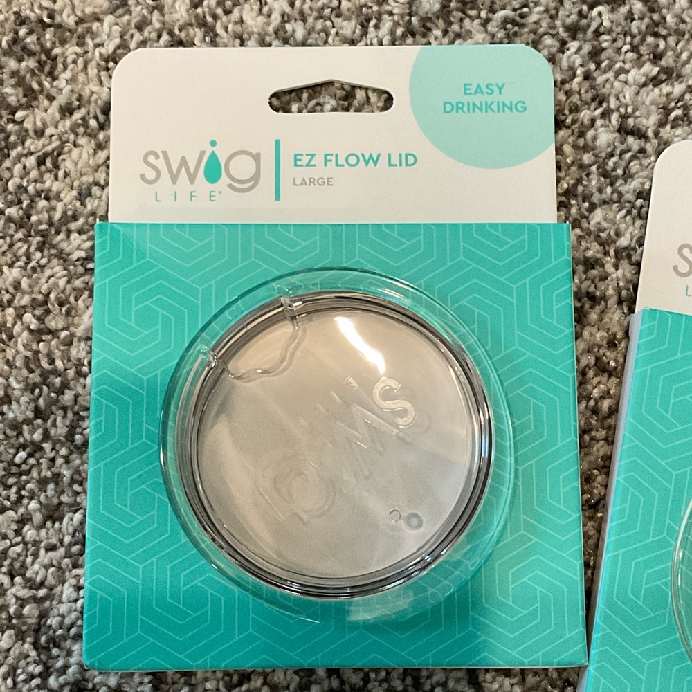 Swig EZ Flow Lid - Clear Large 3.5” diameter rim, set of 2 - Picture 4 of 4